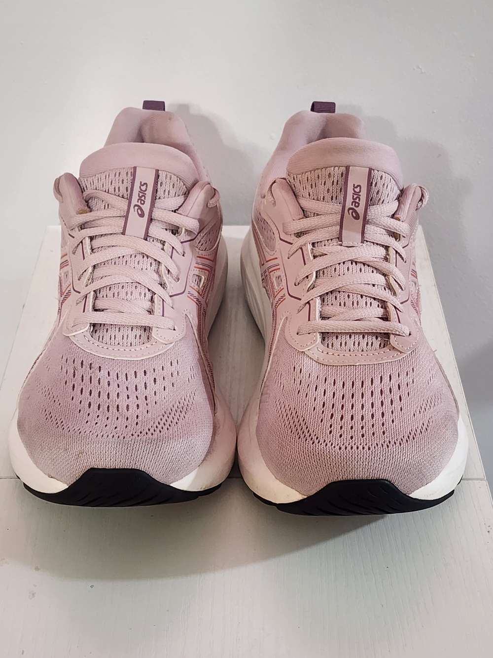ASICS Women's Running Shoes in Lavender, Size 9.5 - Picture 2 of 8